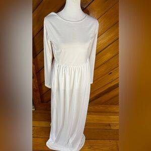 White long sleeve maxi dress